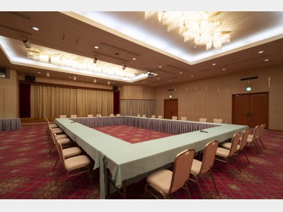 1F洋宴会場-会議スタイル