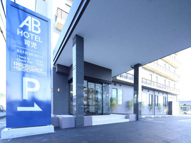 �z�e������