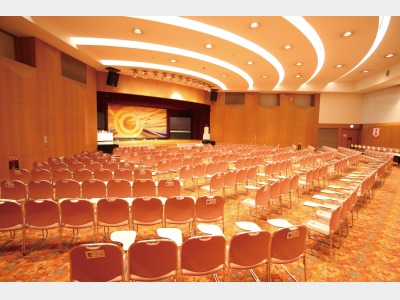 大ホール（別建物）