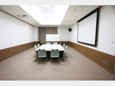 会議室　カーネーション赤（別建物）