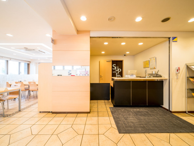 スーパーホテル大津駅前 フロント