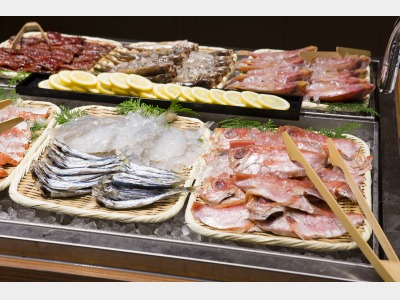 朝食ブッフェ　魚の干物