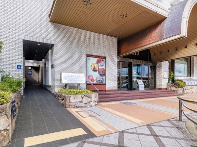 ホテル入口スロープ