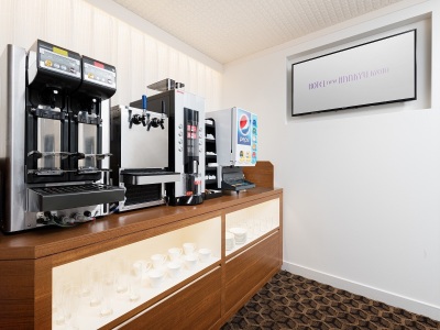 「ステイゲストラウンジ」ドリンクバー（ソフトドリンク、コーヒー、生ビール、ハイボールなど）※仕入れ状況により、一部内容を変更する場合がございます。