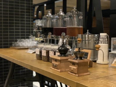 ■Free Cafe Service■自家焙煎の珈琲豆を挽きたてハンドドリップでお楽しみください。