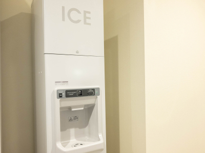 【館内設備】　製氷機は3Fにございます。