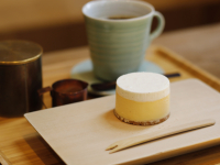 ߗ׈HX^Kaikado cafe Ƒ҂wxv킹邩킢`[YP[L