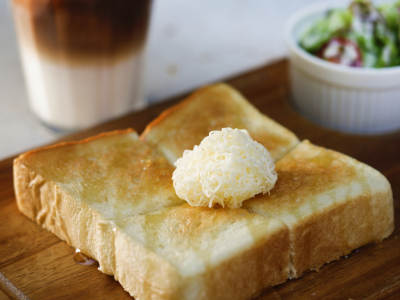 ■提携飲食店／murmur coffee kyoto■ 蜂蜜＆バターが人気の『ハニーバタートースト』