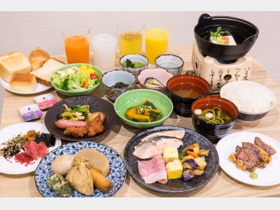 朝食バイキング（盛り付け一例）