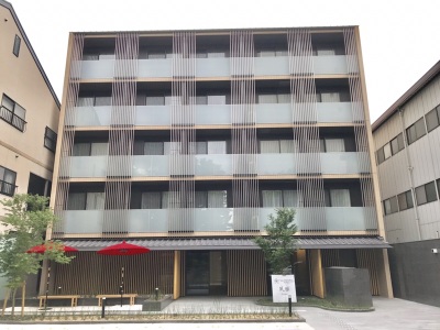 �r�������@�r�`�j�t�q�`�@�j���������@����̊O��