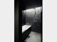 4beds_bathroom
