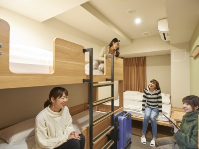 フォースルーム（2段ベッド+ツイン）