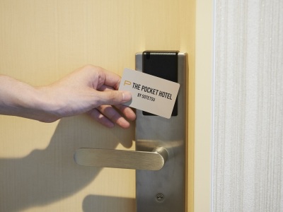 非接触型カードキーシステム