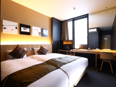 ハリウッドツイン