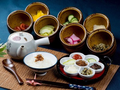 【朝食】鯛だしで楽しむお茶漬け