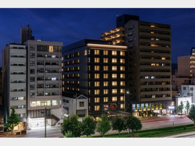 THE BLOSSOM KYOTO�̊O��