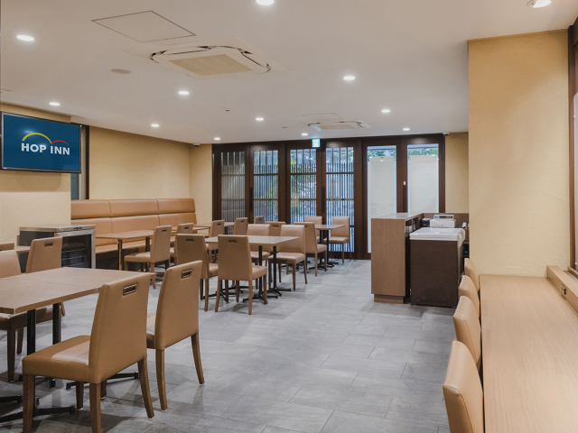 ホップイン京都四条大宮 【朝食会場】朝食は1階レストラン「京モダンダイニングLuxe」にて