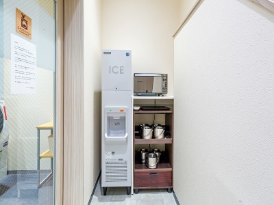 B1　製氷機/電子レンジ