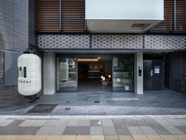 Ｐｒｅｍｉｕｍ　Ａｐａｒｔ　ＭＯＮｄａｙ　京都五条 外観