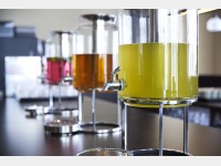 �f�g�b�N�X�E�H�[�^�[