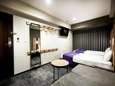 デラックスツイン（ソファベッド付）バスタブ付