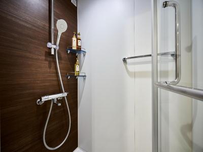 ファミリールーム　バス