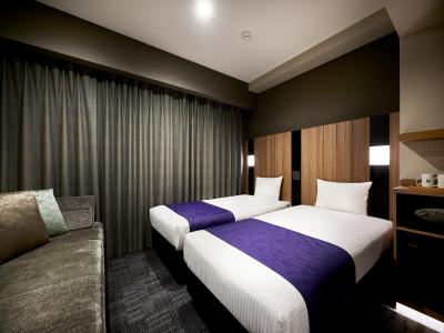 スタンダードツイン（ソファベッド付）