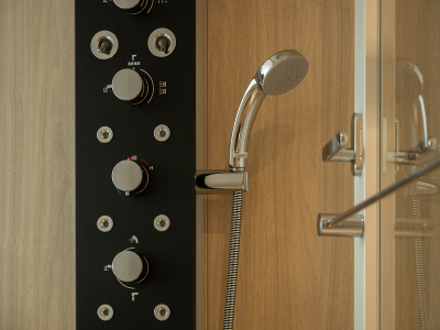  浴室ボディーシャワー