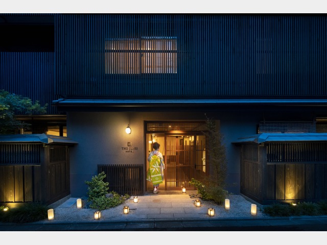 ＴＨＥ　ＪＵＮＥＩ　ＨＯＴＥＬ　京都御所西 エントランス舞妓