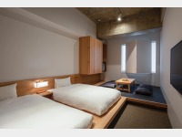 Moderate Large with Japanese-style