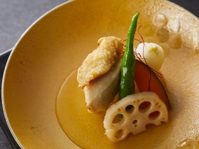 【土地の恵み会席】冬(2025年12月～2026年2月)油物 大和肉鶏と大根の揚げ出し