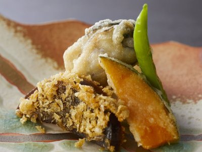 【極み/特別会席】冬(2025年12月～2026年2月)油物 牡蠣と奈良漬の冬至揚げ