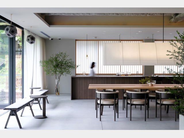 ＭＩＲＯＫＵ 奈良 ｂｙ ＴＨＥ ＳＨＡＲＥ ＨＯＴＥＬＳ ロビー