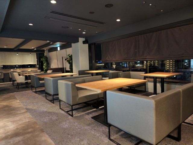 プラトンホテル四日市 ◆10階ラウンジはお洒落で落ち着いた雰囲気
