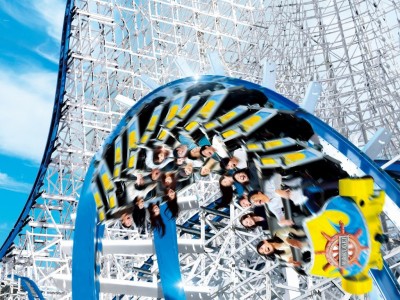 ナガシマスパーランド人気のコースター「白鯨」