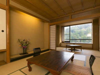 和室10畳客室一例