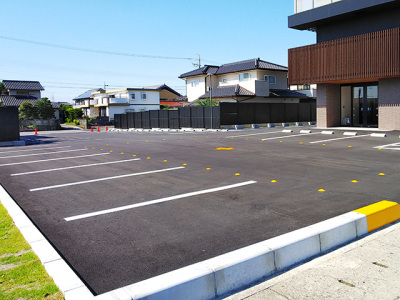 無料駐車場/35台（完全先着順）※ご予約は不可となります