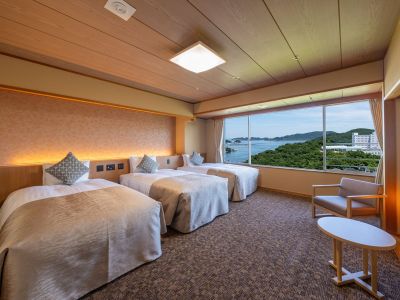 スーペリアトリプル（シャワーブース付）