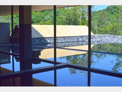 温浴施設「本草湯」水鏡の湯（内湯）