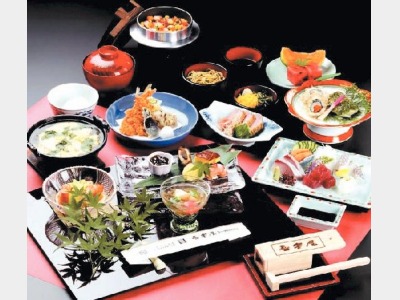 料理一例「潮の香」