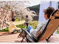 �t�@�~���[���[��__�v���C�x�[�g�K�[�f��