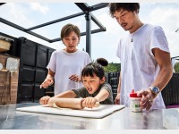 �s�U�q�G���A