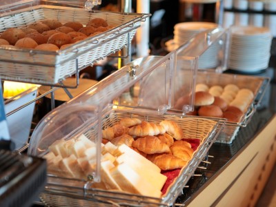 朝食：バイキング