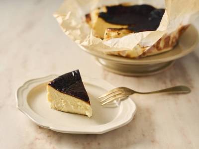 夕食：バイキング_バスクチーズケーキ