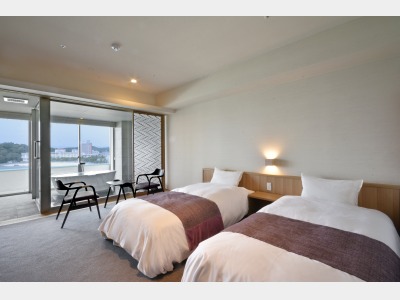 浜水晶フロア　洋室