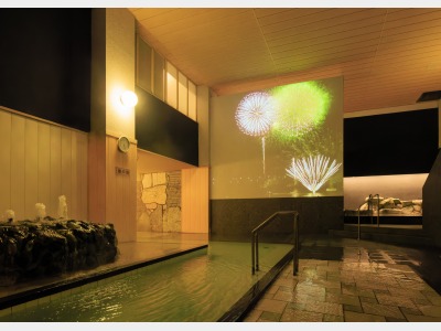 大浴場　プロジェクションマッピング