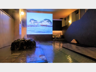 【大浴場・夕月】大浴場にプロジェクションマッピングが登場！全国でも数少ない入浴体験をお楽しみください