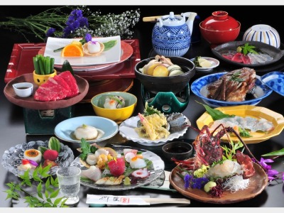 渚会席（伊勢造りは2名様盛）