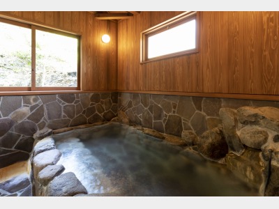 大浴場・岩風呂
