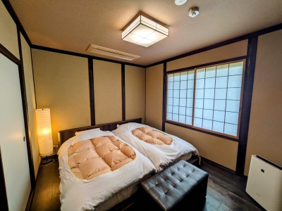 和モダン浜木綿